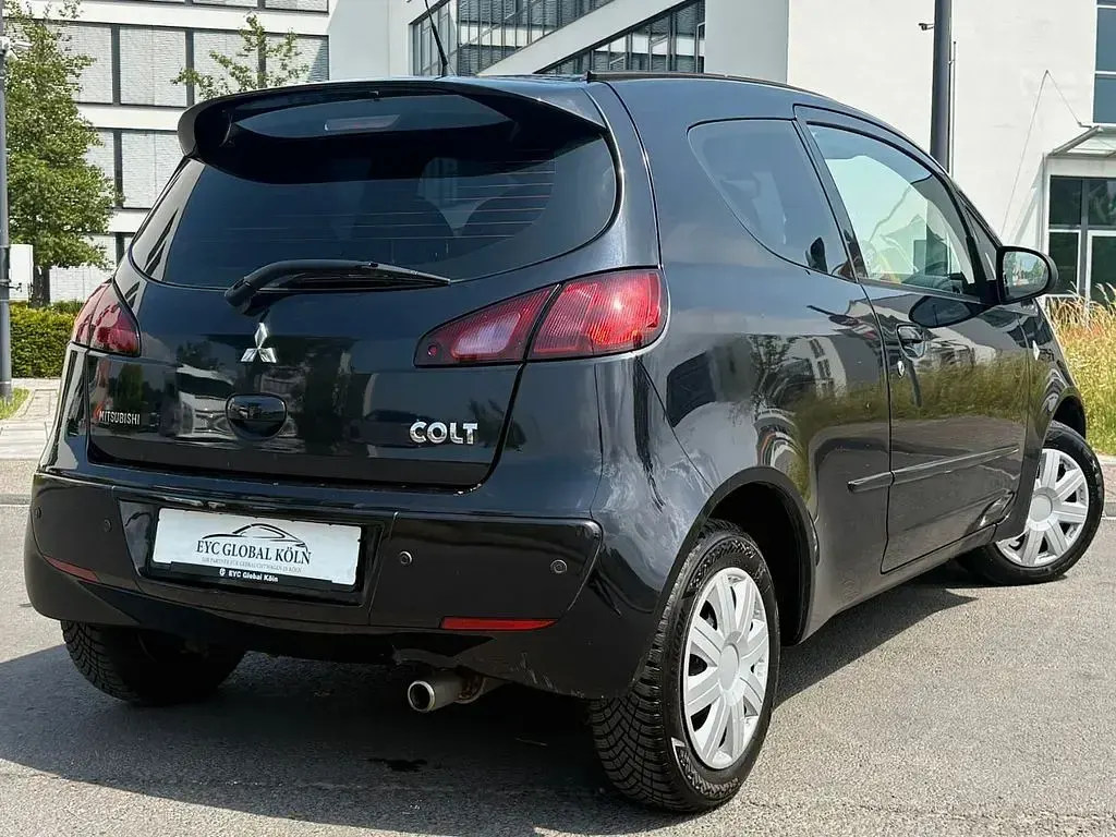 Gebraucht Mitsubishi Colt Motion 95 PS (69 kW) 2008 Black saphire Kleinwagen