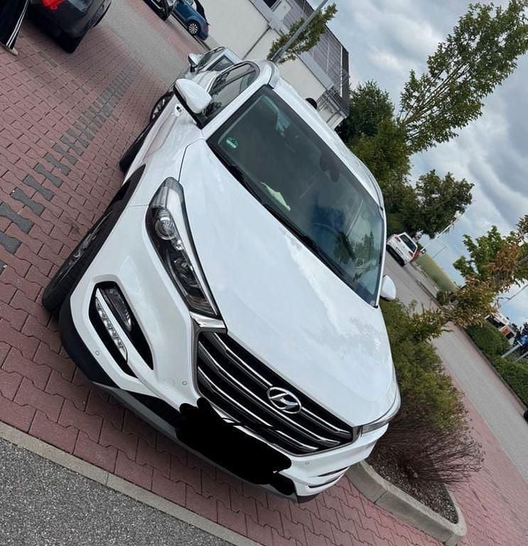 Schwarz Gebraucht 2017 Hyundai Tucson SUV | 14.800 € (Guter Preis) - Bild 1/4