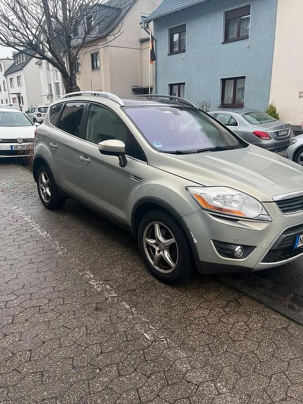 Grün Gebraucht 2008 Ford Kuga SUV | 2.900 € (Fairer Preis) - Bild 1/4
