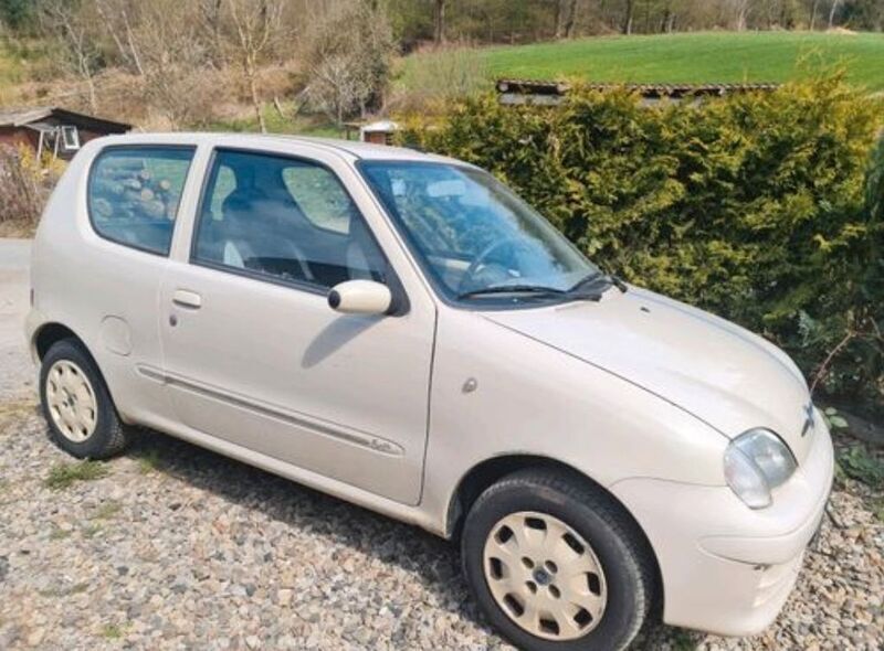 Beige Gebraucht 2006 Fiat Seicento Anniversary Kleinwagen | 750 € (Guter Preis) - Bild 1/4