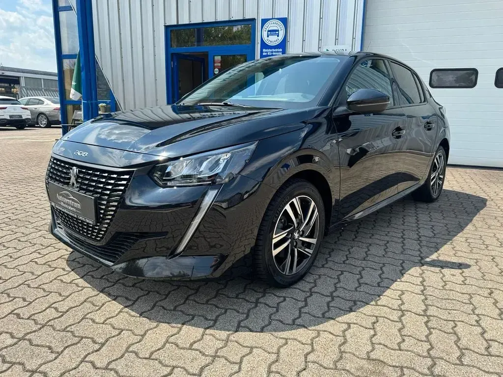 Gebraucht Peugeot 208 Allure 101 PS (74 kW) 2023 Schwarz Kleinwagen