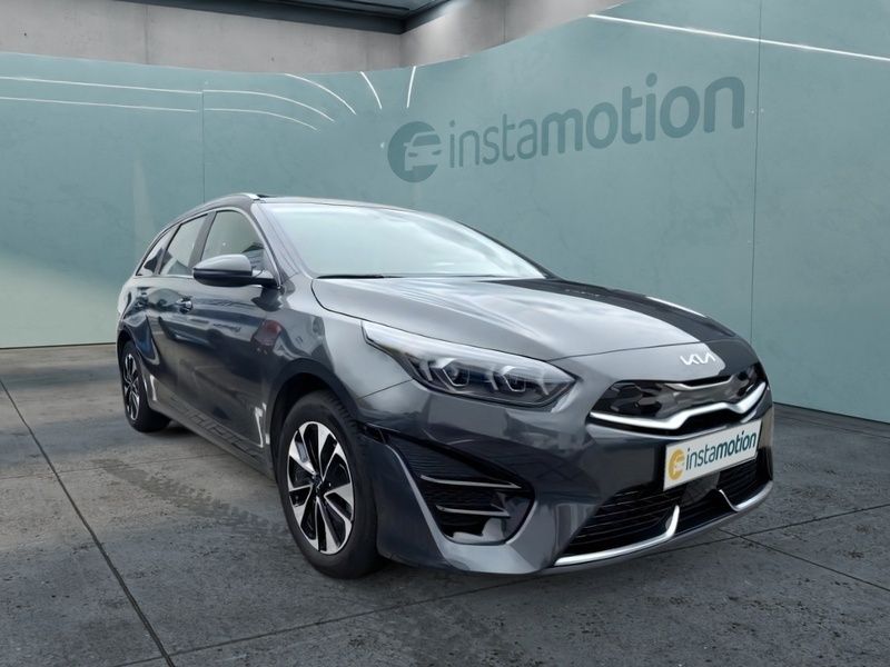 Grau Gebraucht 2024 Kia Ceed Sportswagon Spirit Kombi | 25.380 € (Guter Preis) - Bild 1/3