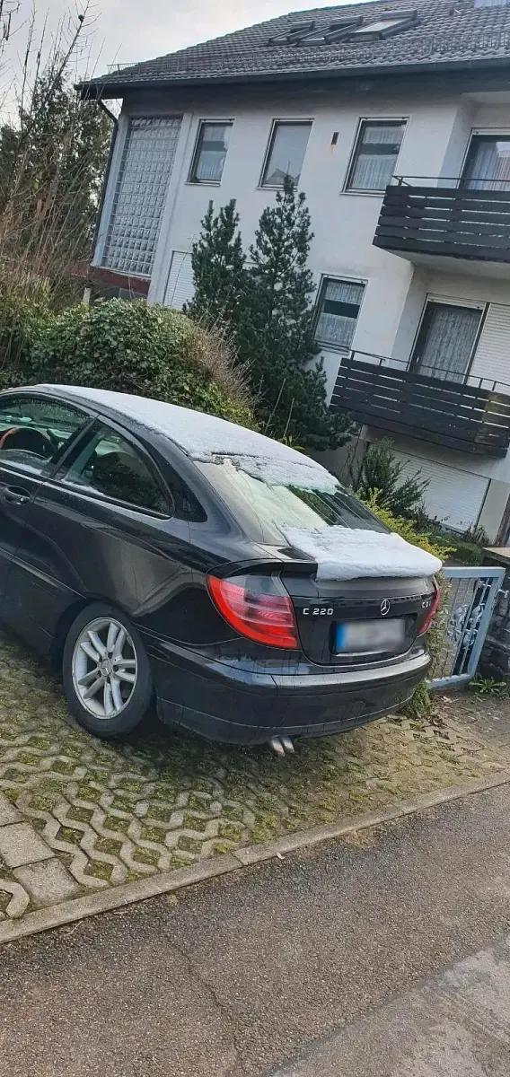 Gebraucht Mercedes C220 143 PS (105 kW) 2003 Schwarz Coupé