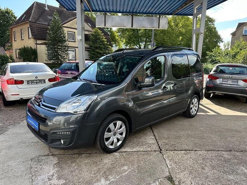 Gebraucht Citroën Berlingo Shine 110 PS (80 kW) 2016 Grau Van / Kleinbus