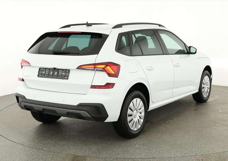 Moon weiß perleffekt Neu 2025 Skoda Kamiq Selection SUV | 26.895 € (Fairer Preis) - Bild 1/4