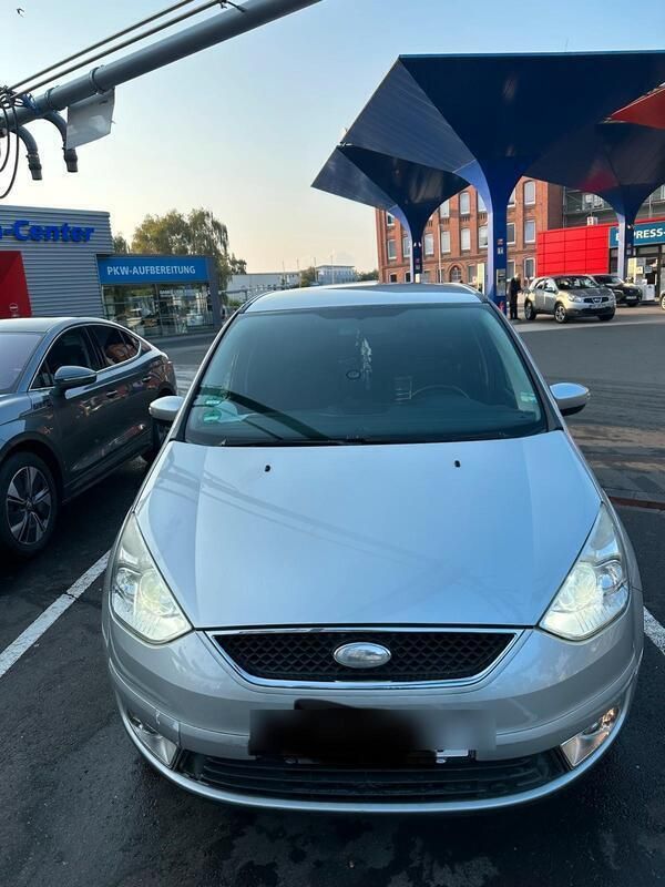Silber Gebraucht 2008 Ford Galaxy Van / Kleinbus | 4.000 € (Guter Preis) - Bild 1/4