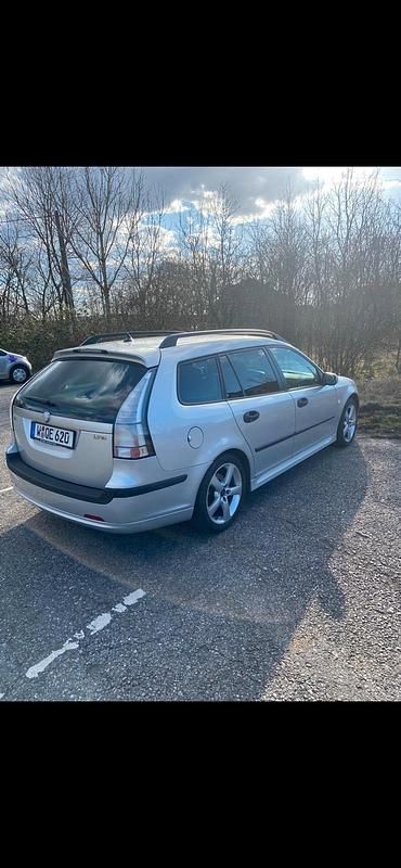 Silber Gebraucht 2005 Saab 9-3 Kombi | 3.000 € - Bild 1/4