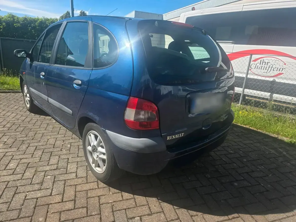 Gebraucht Renault Scénic 95 PS (69 kW) 2001 Andere farben Van / Kleinbus
