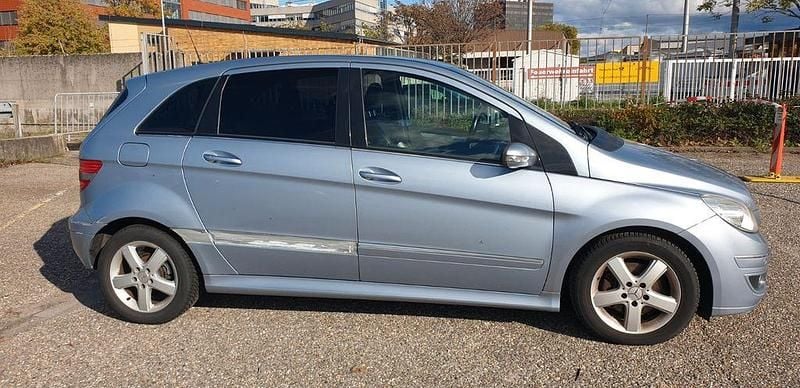 Gebraucht Mercedes B200 140 PS (102 kW) 2005 Van / Kleinbus