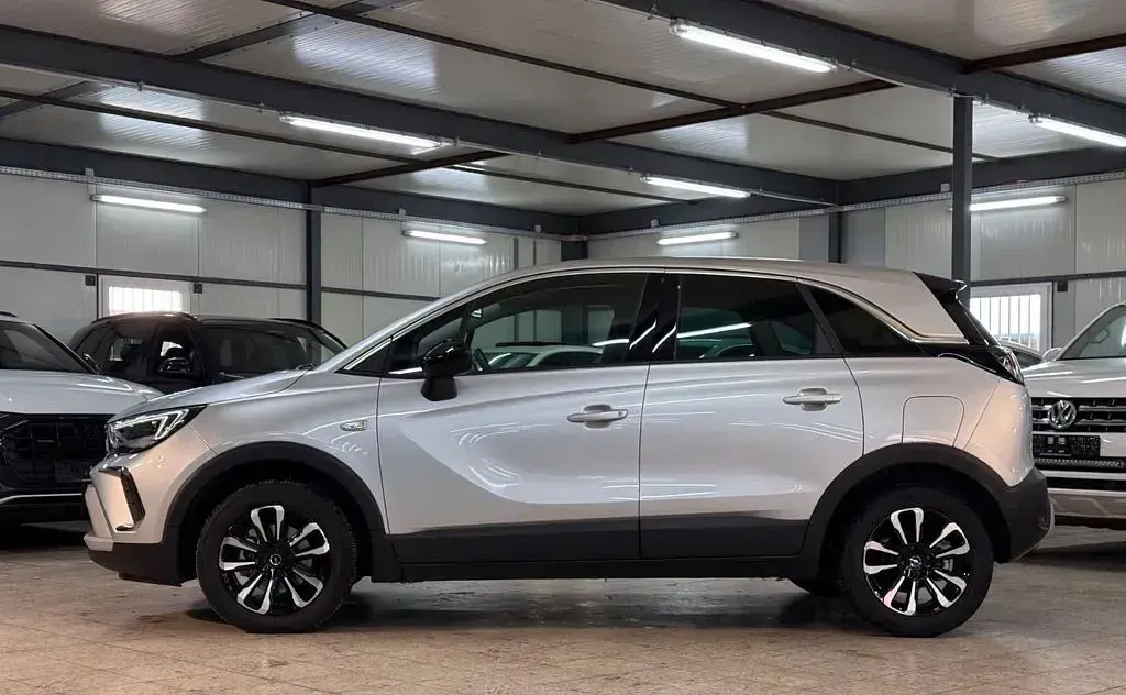 Gebraucht Opel Crossland Elegance 110 PS (80 kW) 2024 Grau SUV