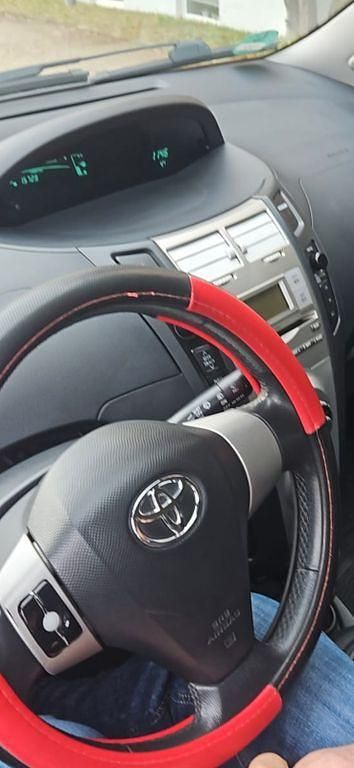 Gebraucht Toyota Yaris 133 PS (97 kW) 2008 Grau Kleinwagen