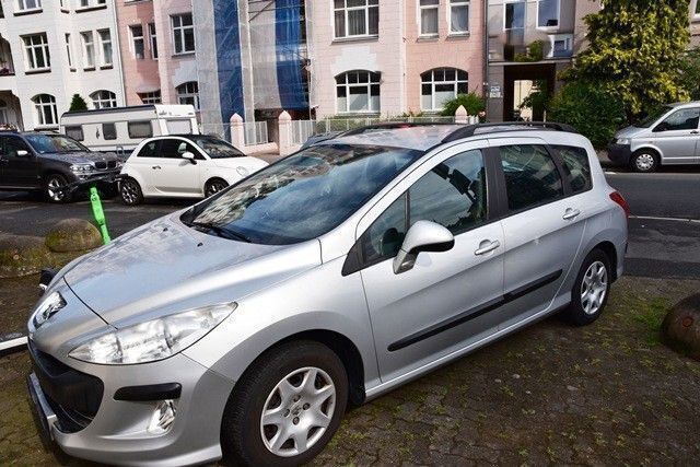 Silber Gebraucht 2010 Peugeot 308 Business-Line Kombi | 3.400 € (Guter Preis) - Bild 1/4