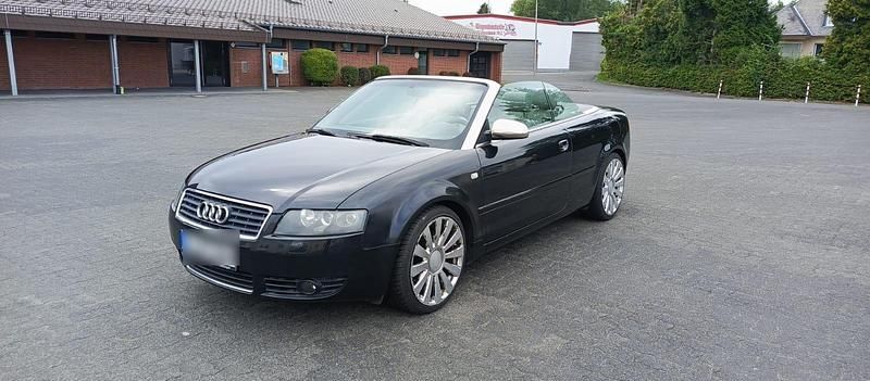 Schwarz Gebraucht 2004 Audi A4 Cabriolet Cabrio | 3.000 € (Superpreis) - Bild 1/4
