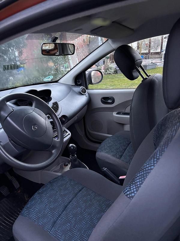 Gebraucht Renault Twingo 58 PS (42 kW) 2008 Orange Kleinwagen