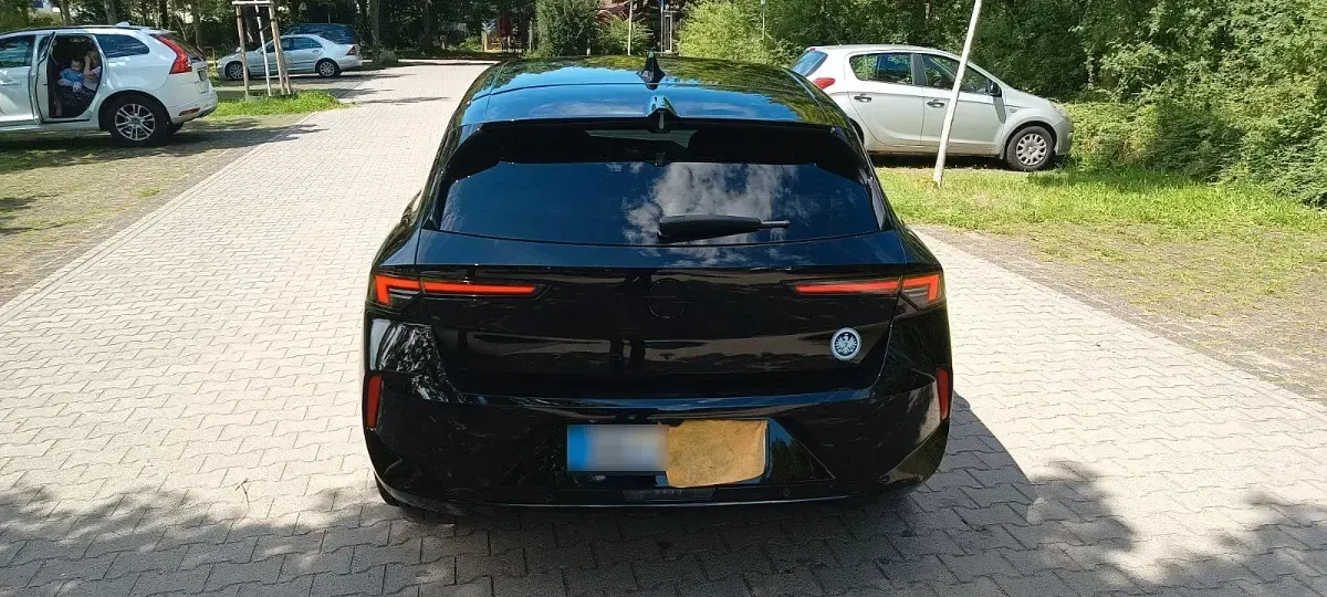 Gebraucht Opel Astra S 131 PS (96 kW) 2024 Schwarz Kleinwagen