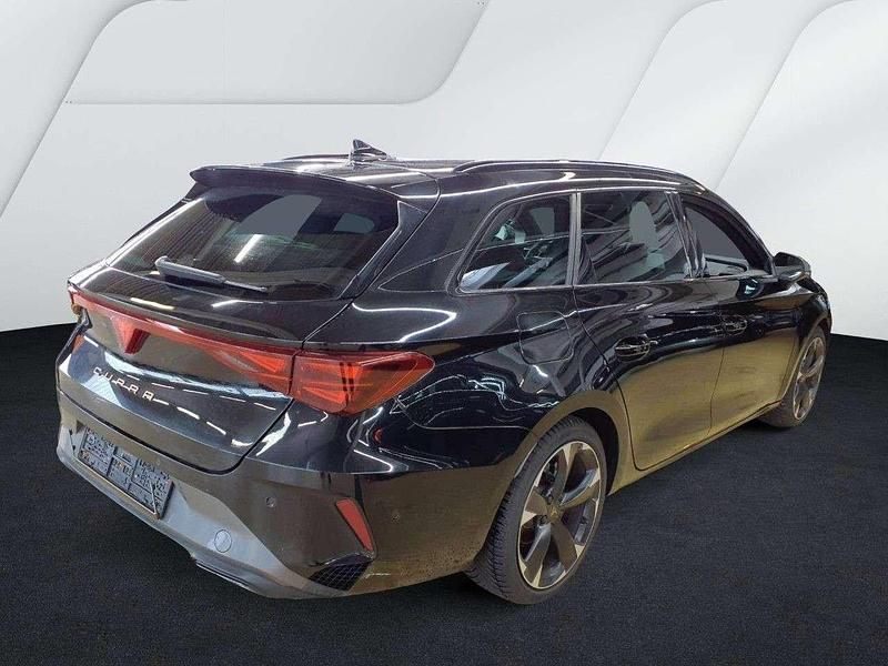 Gebraucht Cupra Leon 150 PS (110 kW) 2025 Midnight schwarz Kombi