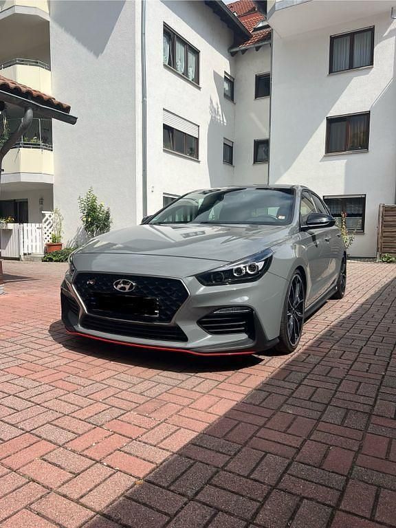 Grau Gebraucht 2020 Hyundai i30 N Performance Limousine | 23.900 € (Guter Preis) - Bild 1/4