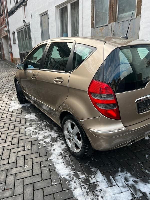 Gebraucht Mercedes A170 116 PS (85 kW) 2007 Gold Limousine