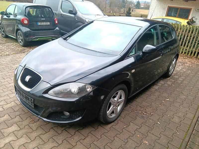 Gebraucht Seat Leon 105 PS (77 kW) 2010 Schwarz Kleinwagen