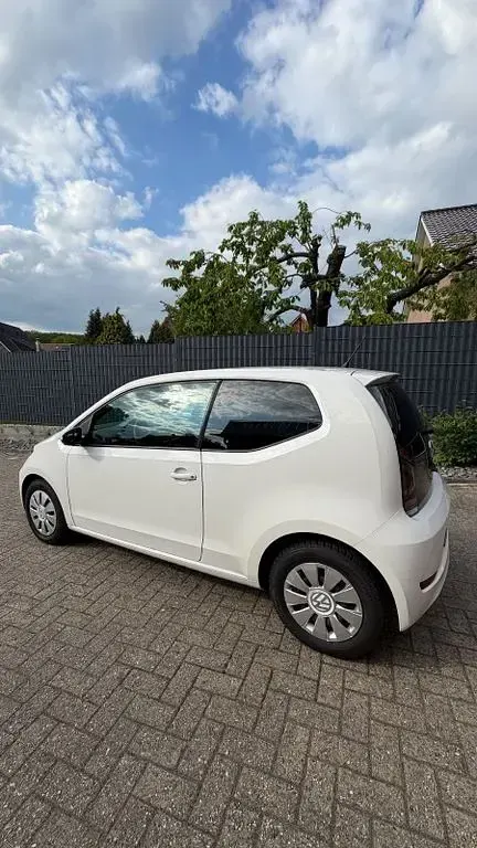 Używany VW up! 60 KM (44 kW) 2019 Czarny Hatchback