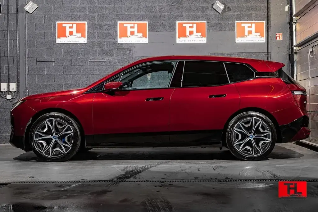 Gebraucht BMW iX Sport Line 384 kW (523 PS) 2022 Rot SUV