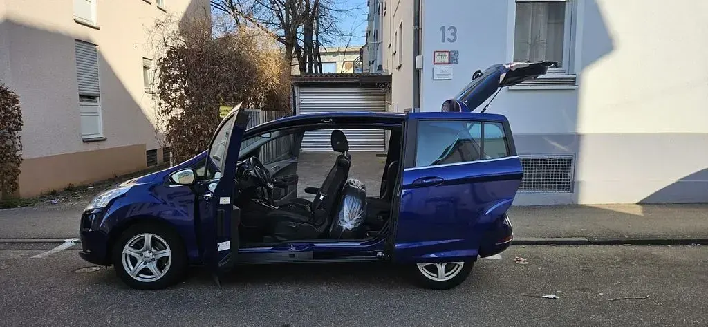 Używany Ford B-MAX Titanium 101 KM (74 kW) 2014 Niebieski Minivan