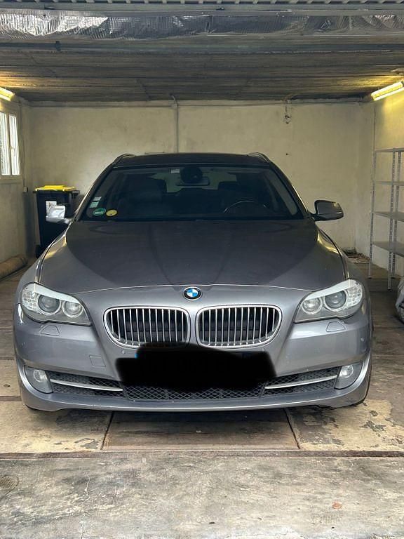 Gebraucht BMW 525 218 PS (160 kW) 2012 Silber Limousine
