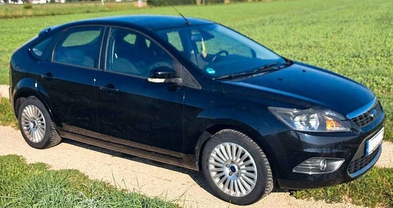 Schwarz Gebraucht 2008 Ford Focus Ghia Limousine | 1.850 € (Superpreis) - Bild 1/4