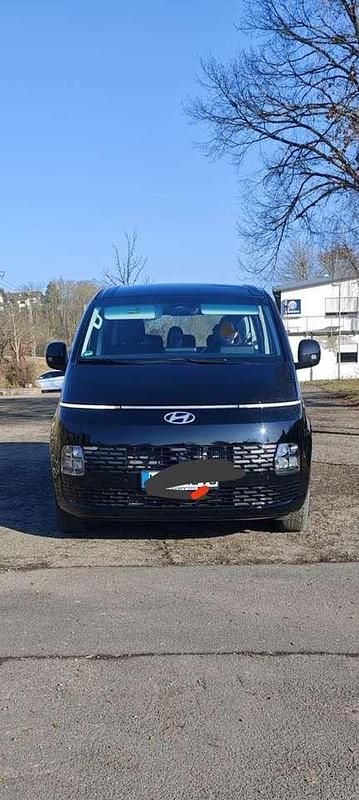Schwarz Gebraucht 2024 Hyundai Staria Trend Van / Kleinbus | 44.000 € (Superpreis) - Bild 1/1