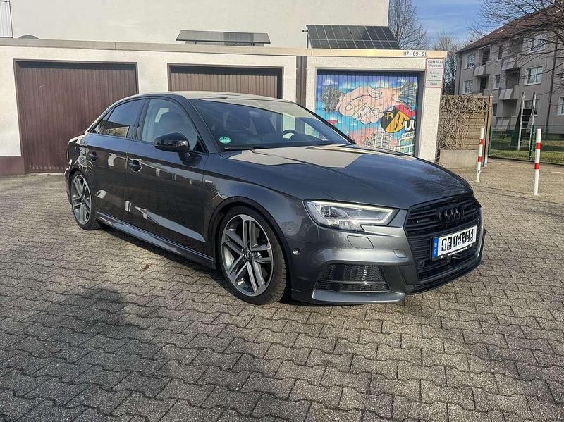 Gebraucht Audi A3 S-Line 190 PS (139 kW) 2018 Grau Limousine