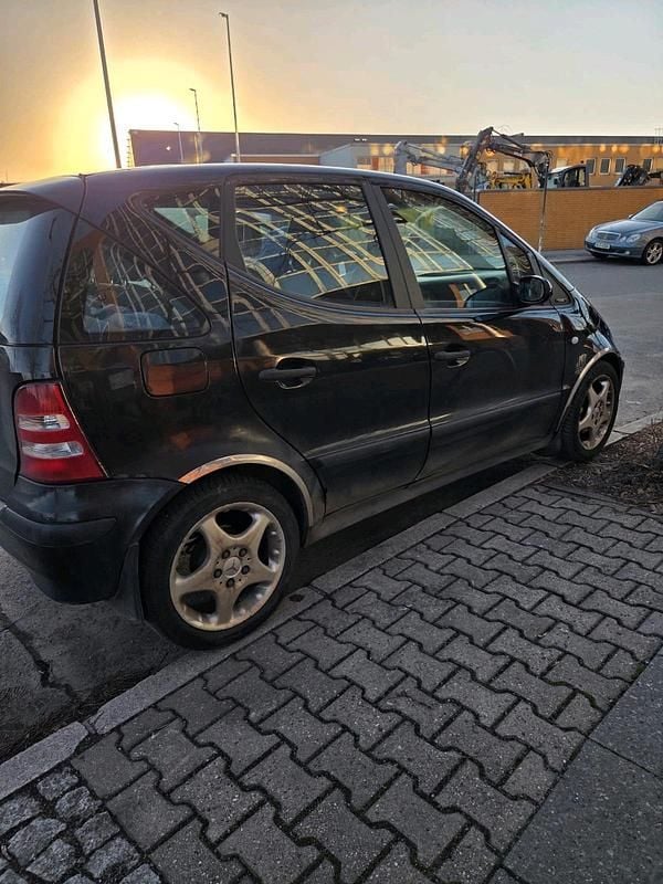 Gebraucht Mercedes A160 80 PS (58 kW) 2003 Schwarz Kleinwagen
