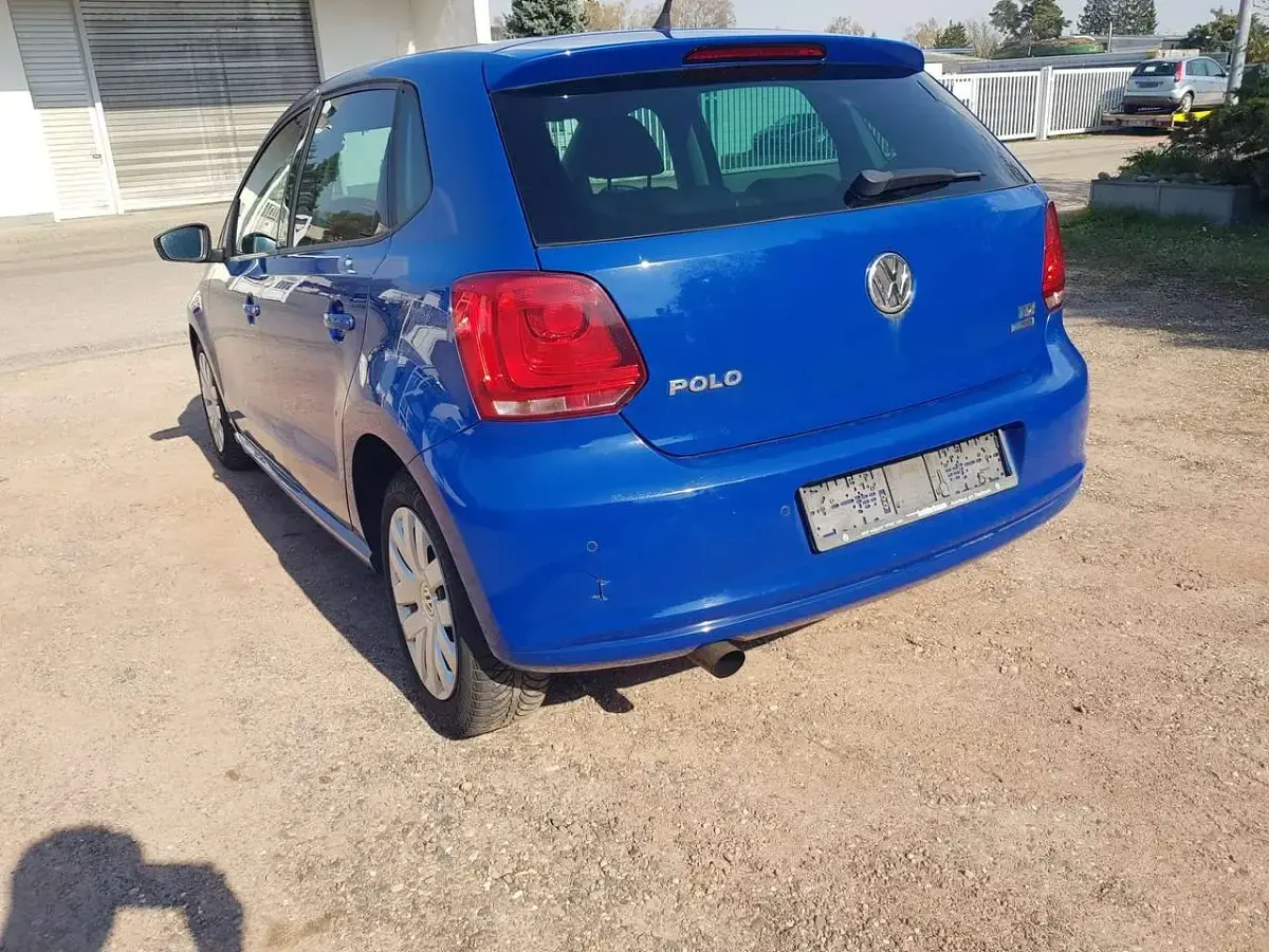 Käytetty VW Polo Style 90 HP (66 kW) 2011 Sininen Viistoperä