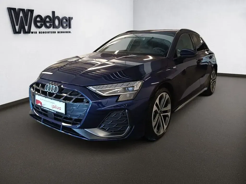 Gebraucht Audi A3 S-Line 116 PS (85 kW) 2025 Navarrablau (metallic) Limousine