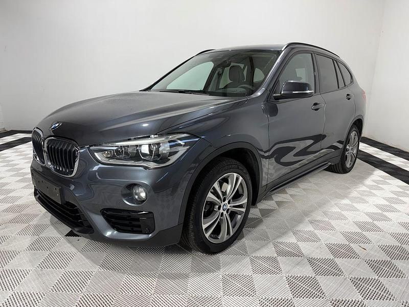 Grau Gebraucht 2017 BMW X1 Sport Line SUV | 19.999 € (Fairer Preis) - Bild 1/4