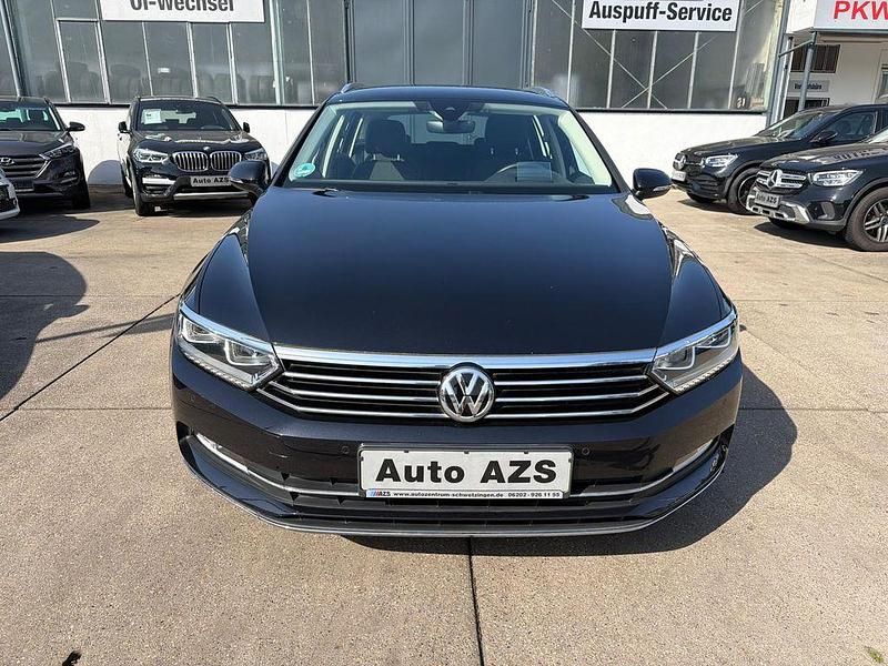 Gebraucht VW Passat Highline 150 PS (110 kW) 2019 Schwarz Kombi