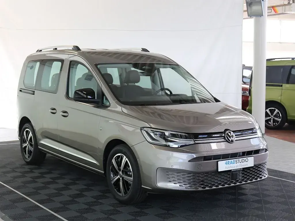 Neu VW Caddy Pro 122 PS (89 kW) 2025 Beige Van / Kleinbus