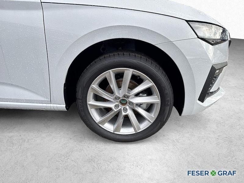 Neu Skoda Scala Comfort 116 PS (85 kW) 2026 Moon weiss perleffekt Kleinwagen