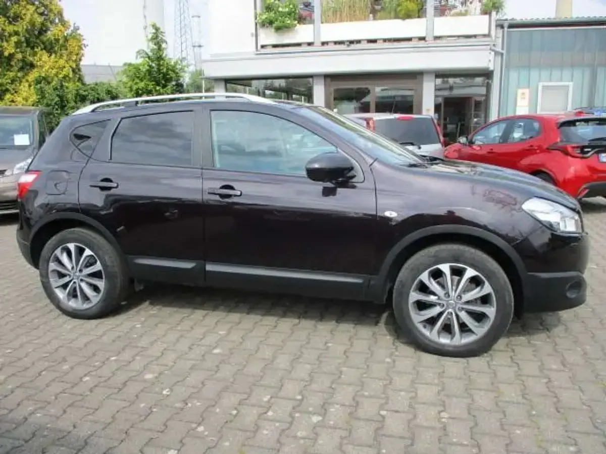 Gebraucht Nissan Qashqai Tekna 141 PS (103 kW) 2013 Gab night shade SUV