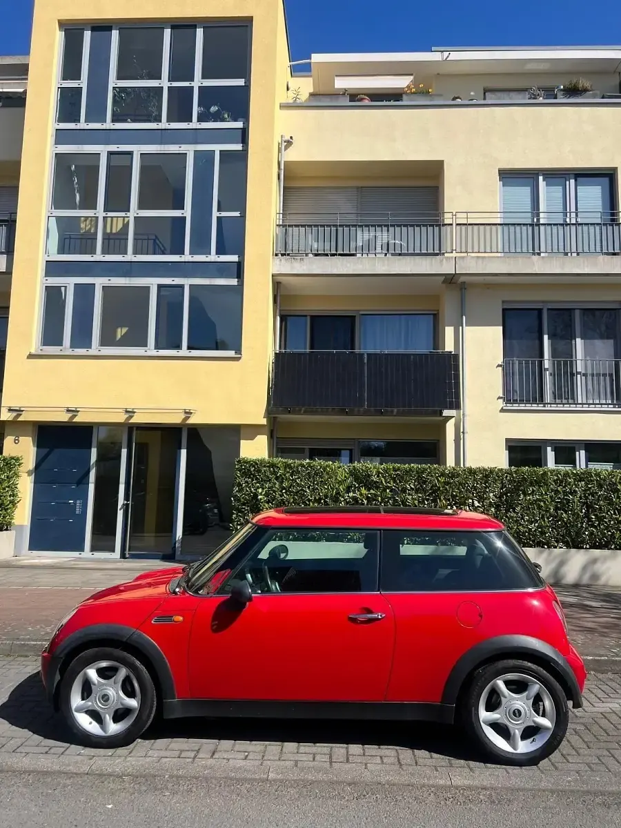 Używany Mini Cooper 90 KM (66 kW) 2005 Czerwony Hatchback