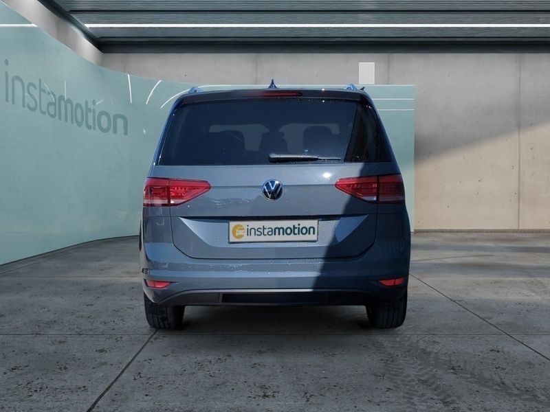 Grau Gebraucht 2023 VW Touran Van / Kleinbus | 33.800 € (Fairer Preis) - Bild 1/4