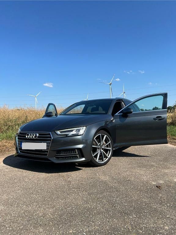 Grau Gebraucht 2016 Audi A4 Sport Kombi | 19.000 € (Fairer Preis) - Bild 1/4