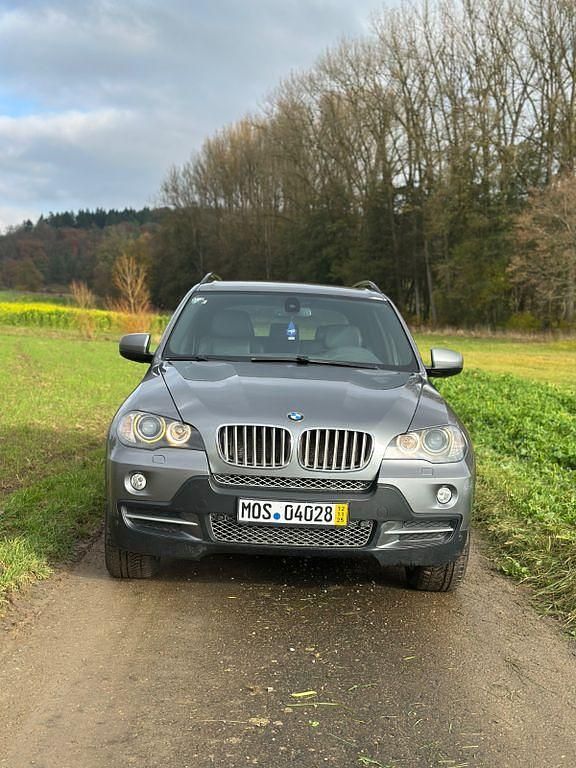 Grau Gebraucht 2009 BMW X5 Shadowline SUV | 9.999 € (Fairer Preis) - Bild 1/4