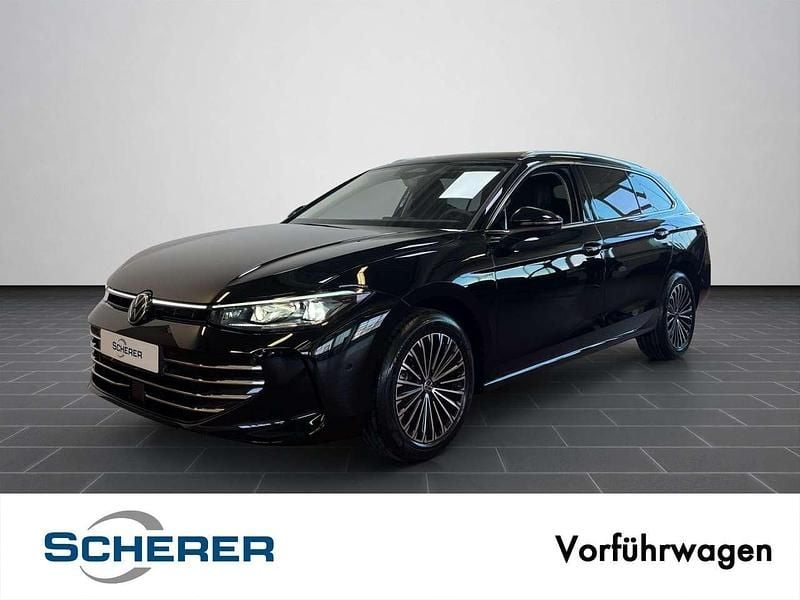 Grenadillschwarz metallic (metallic) Gebraucht 2025 VW Passat Elegance Limousine | 41.980 € (Guter Preis) - Bild 1/4