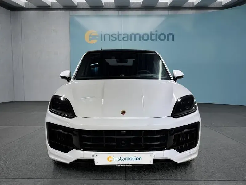 Usata Porsche Cayenne GTS 500 CV (367 kW) 2024 Bianco SUV