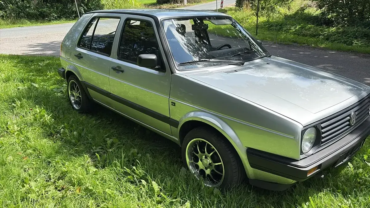 Gebraucht VW Golf II 60 PS (44 kW) 1991 Silber Kleinwagen