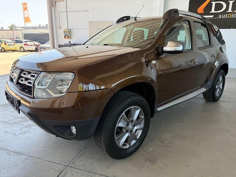 Braun Gebraucht 2014 Dacia Duster Lauréate SUV | 4.990 € (Guter Preis) - Bild 1/4