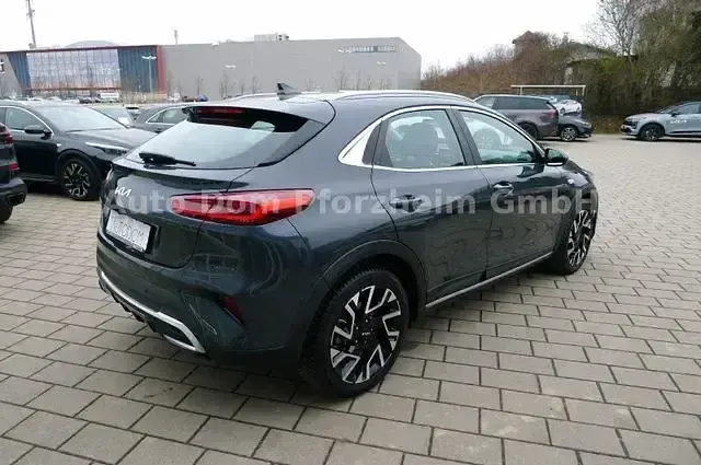 Gebraucht Kia XCeed Comfort 140 PS (102 kW) 2025 Dark penta met. (h8g) SUV