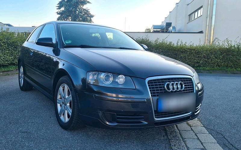 Grau Gebraucht 2006 Audi A3 Kleinwagen | 1.495 € (Superpreis) - Bild 1/4