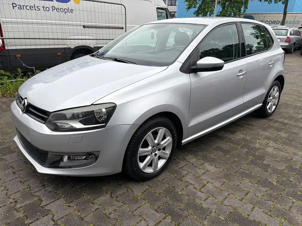 Gebraucht VW Polo Style 86 PS (63 kW) 2011 Silber Kleinwagen