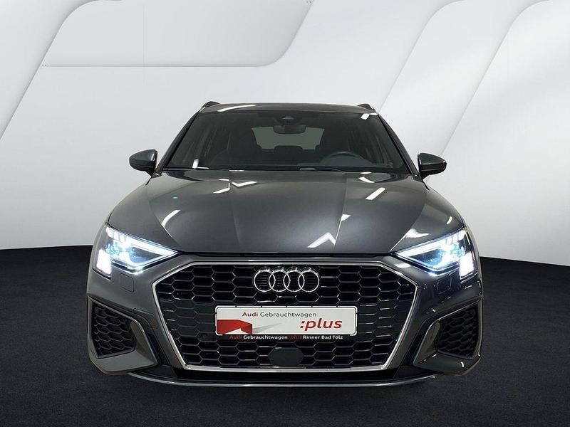 Gebraucht Audi A3 Sport 150 PS (110 kW) 2023 Grau Limousine
